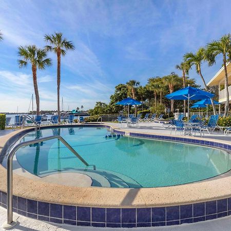 Hilton Vacation Club Charter Club Naples Bay Hotel Ngoại thất bức ảnh